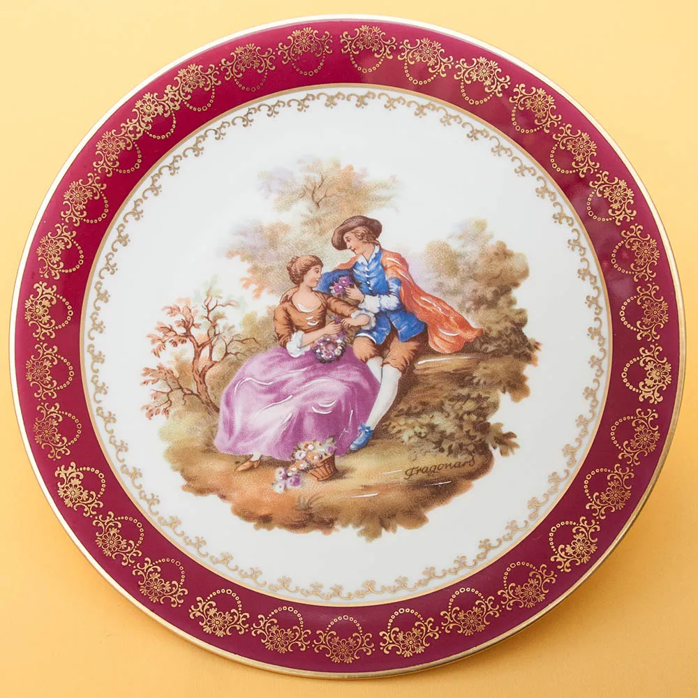 Коллекционная Тарелка «Свидание в лесу» Фарфор, Лимож (Limoges) Франция, середина ХХ века.