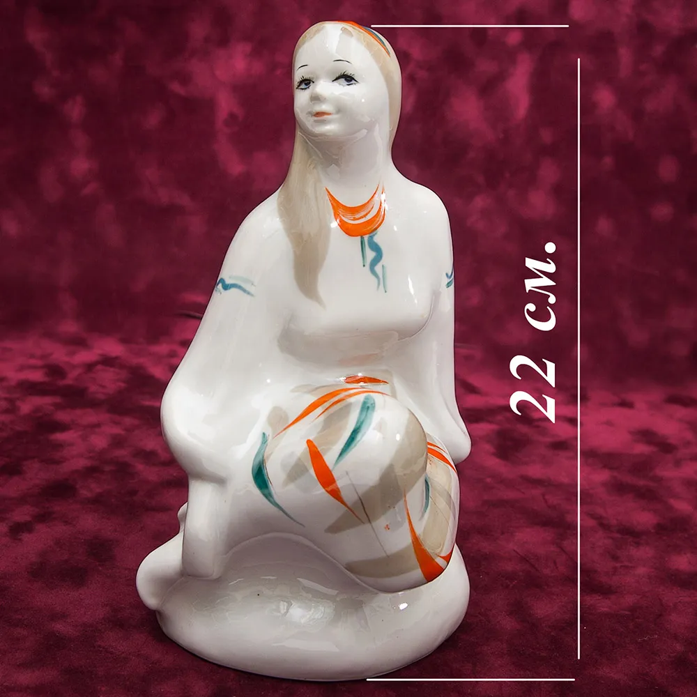 Фарфоровая Статуэтка «Девушка» Барановский ФЗ - CCCР 60 -е годы ХХ века.