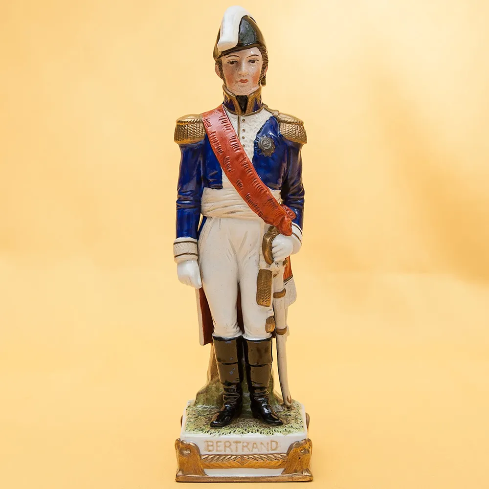 Статуэтка «BERTRAND» серия «Маршалы Армии Наполеона» Фарфор Scheibe - Alsbach.