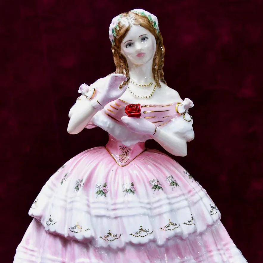 Коллекционная Фарфоровая Статуэтка «Red Red Rose», Royal Doulton Англия - 1997 год.