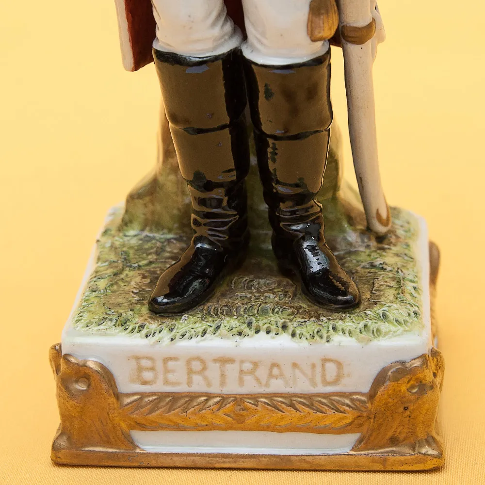Статуэтка «BERTRAND» серия «Маршалы Армии Наполеона» Фарфор Scheibe - Alsbach.