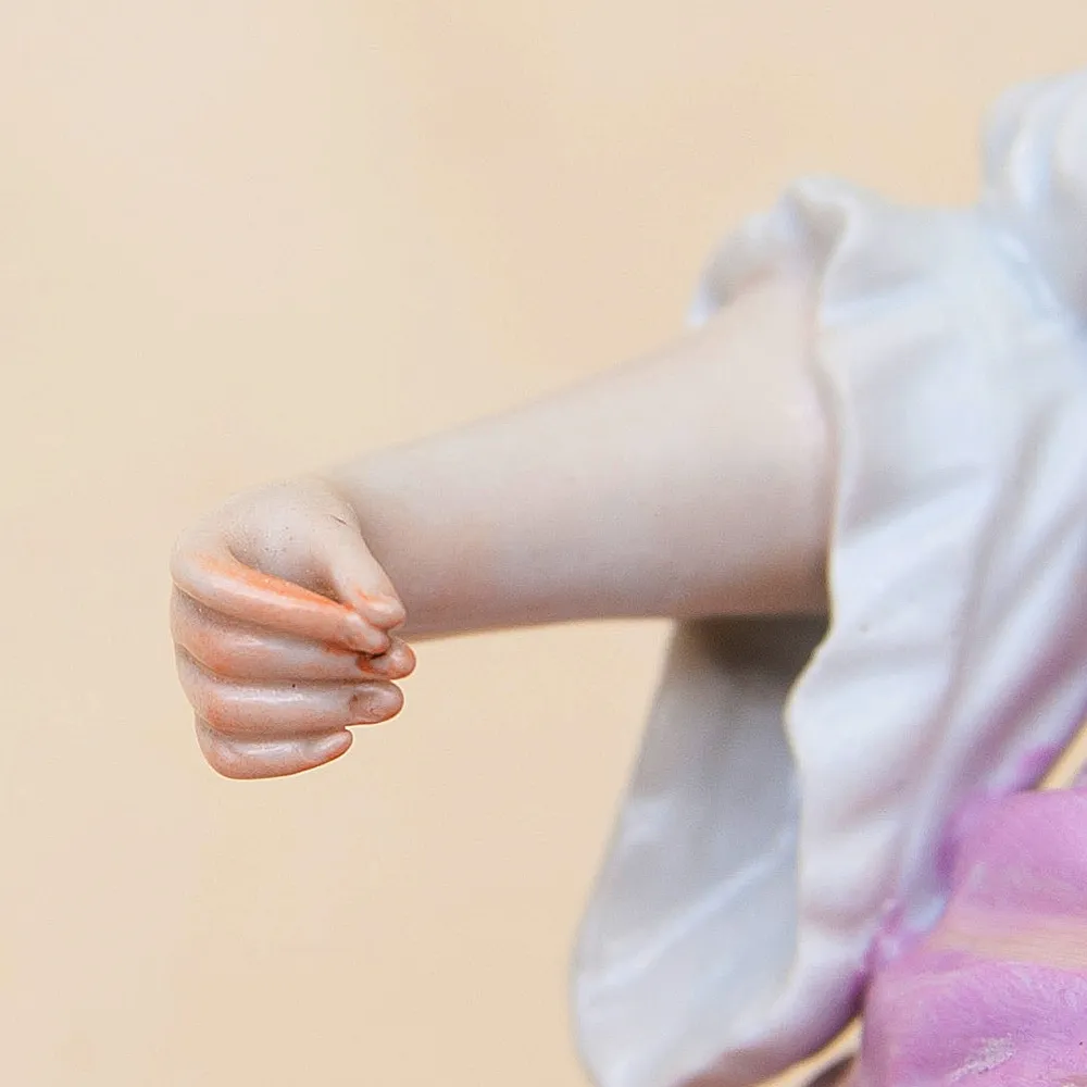 Большая! Фарфоровая статуэтка «Дама с веером» VOLKSTEDT  Германия -1915-1934 гг.