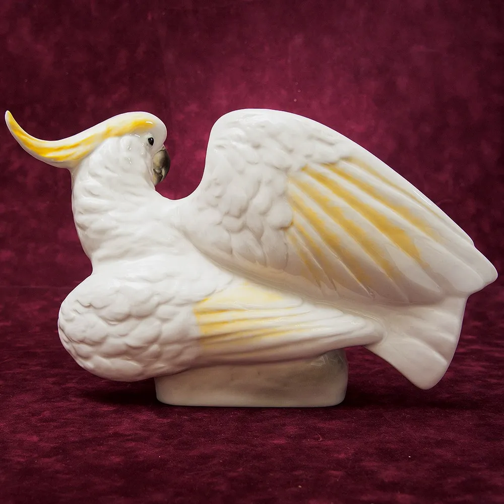 Большая Статуэтка Птица - Попугай - Какаду Желтохохлый, фарфор ИФЗ, Россия.