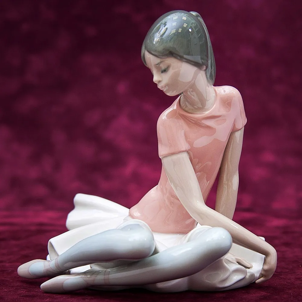 Коллекционная Фарфоровая статуэтка «Маленькая балерина в розовом» Lladro, Испания - 1978 год.