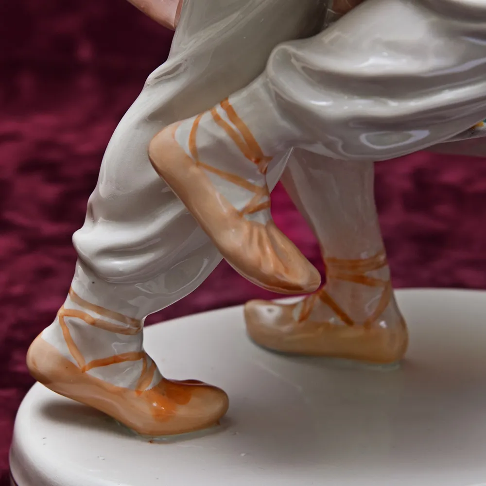 Редкость!!! Большая Фарфоровая Статуэтка «Гуцульский танец. Коломийка» Городницкий ФЗ - CCCР.