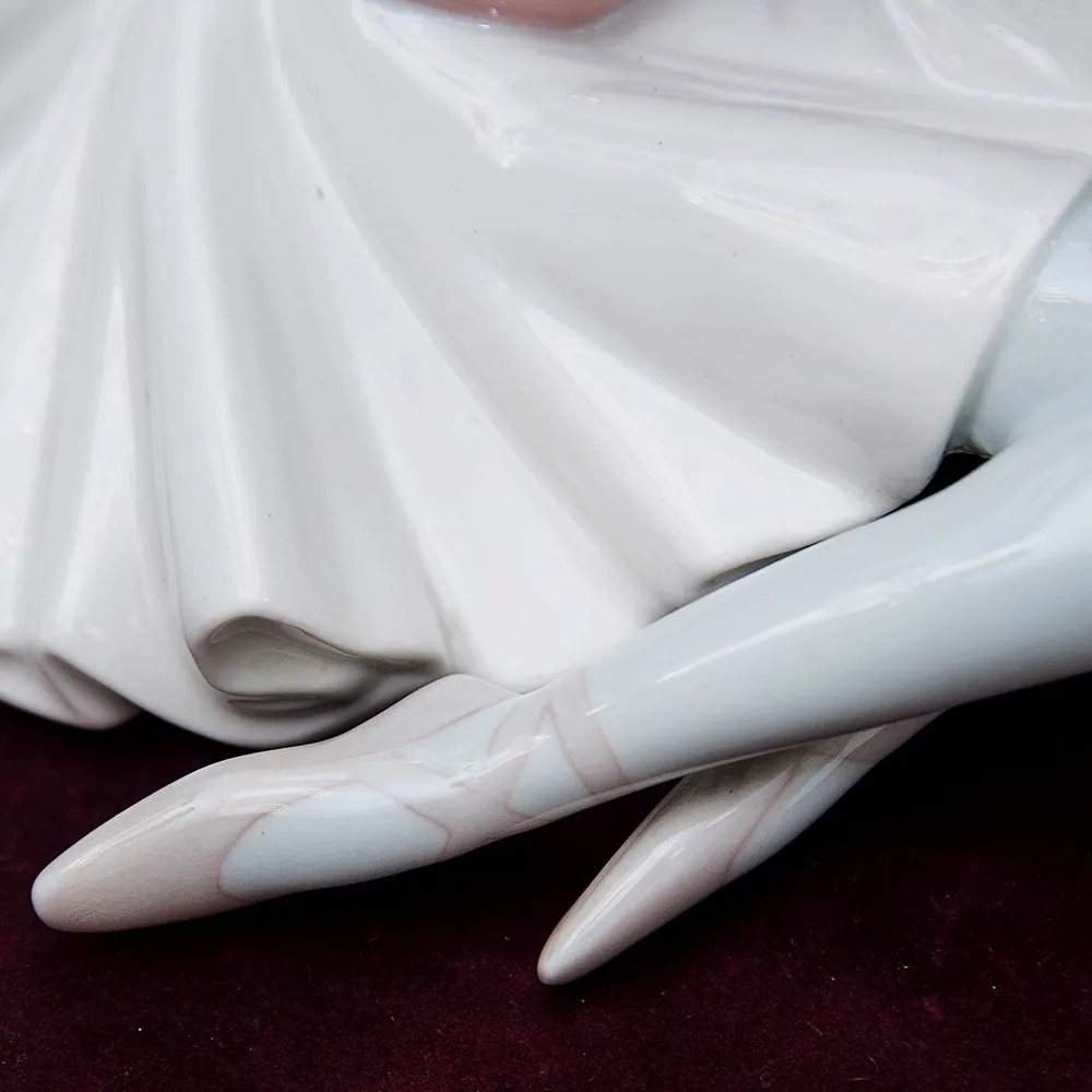 Коллекционная Фарфоровая статуэтка «Маленькая балерина в розовом» Lladro, Испания - 1978 год.