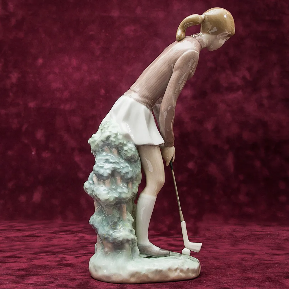 Редкая! Коллекционная Фарфоровая статуэтка «Гольфистка» Lladro, Испания - Н-28 см.
