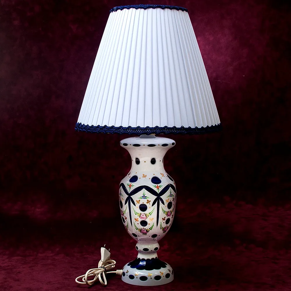 Классическая Настольная Лампа Светильник  в стеклянном корпусе. Германия - 60-70е гг.