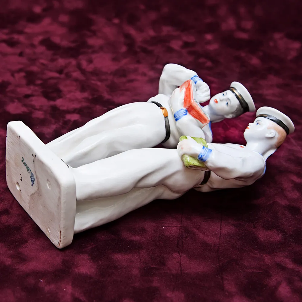 Знаковая Советская Фарфоровая Статуэтка «Нахимовцы» ЛФЗ СССР -1950-60 годы.