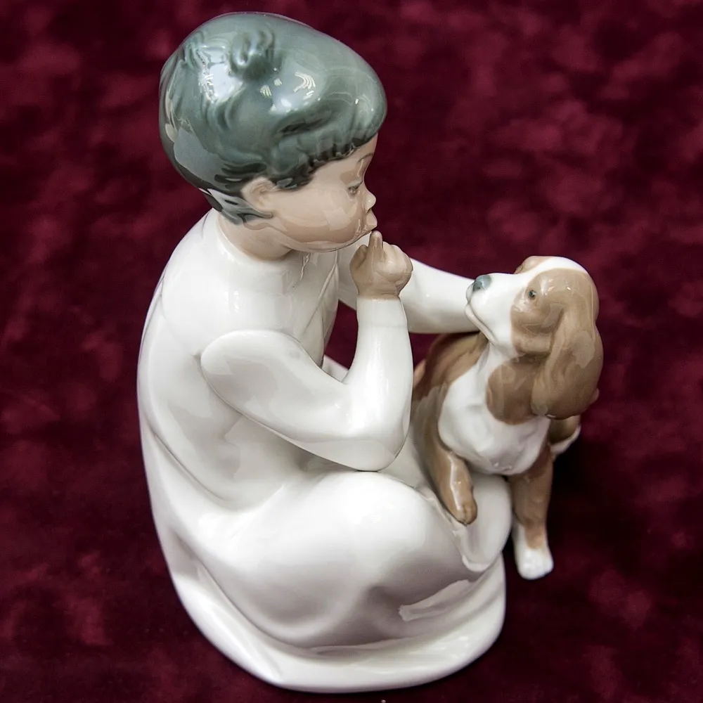 Редкая! Фарфоровая статуэтка «Мальчик с собакой» Lladro, Испания - 1970 год.