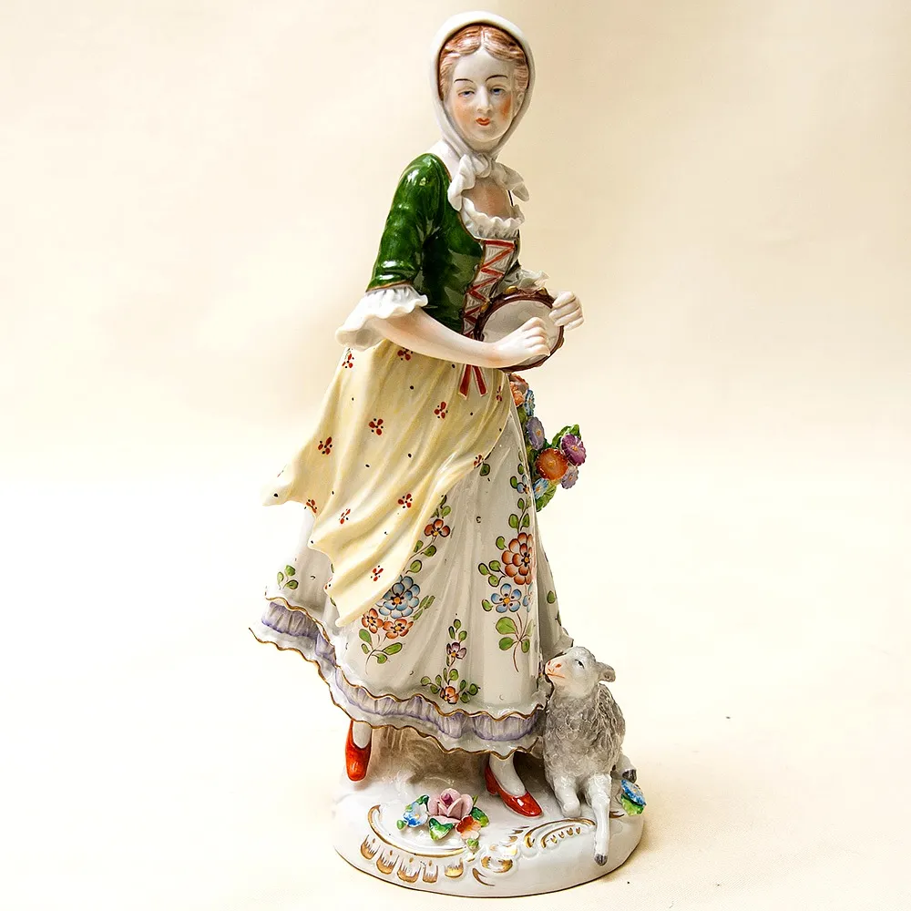 Коллекционная Фарфоровая Статуэтка «Весёлая Пастушка» Н-24см. SITZENDORF, Германия - 50гг..