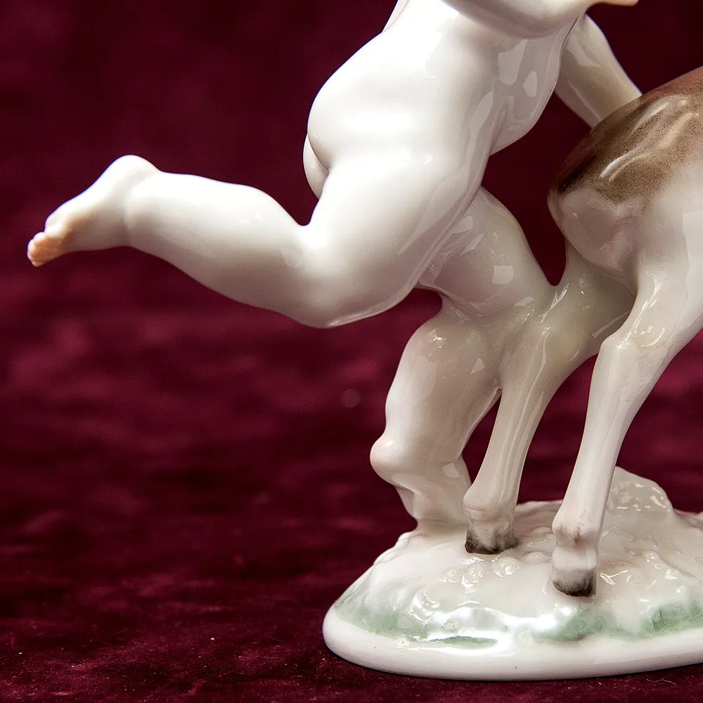 Редкая Фарфоровая Статуэтка «Путти с Олененком», Hutschenreuther,  Германия -1948 год.