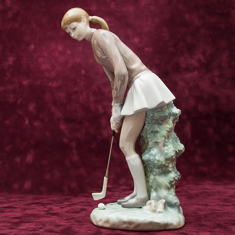 Редкая! Коллекционная Фарфоровая статуэтка «Гольфистка» Lladro, Испания - Н-28 см.