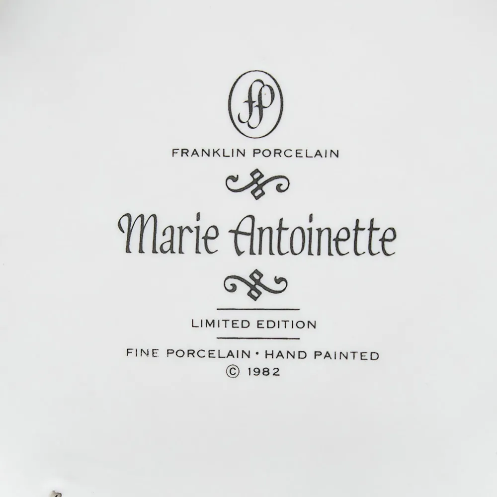 Фарфоровая статуэтка Королева «МАРИЯ АНТУАНЕТТА», Franklin Porcelain, США 1982 год - Н-21,5 см.