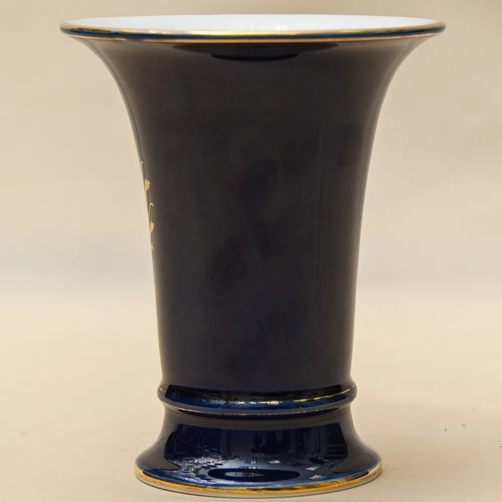 Коллекционная Фарфоровая Ваза Н - 14 см., MEISSEN / МЕЙСЕН, Германия - 1982 год.