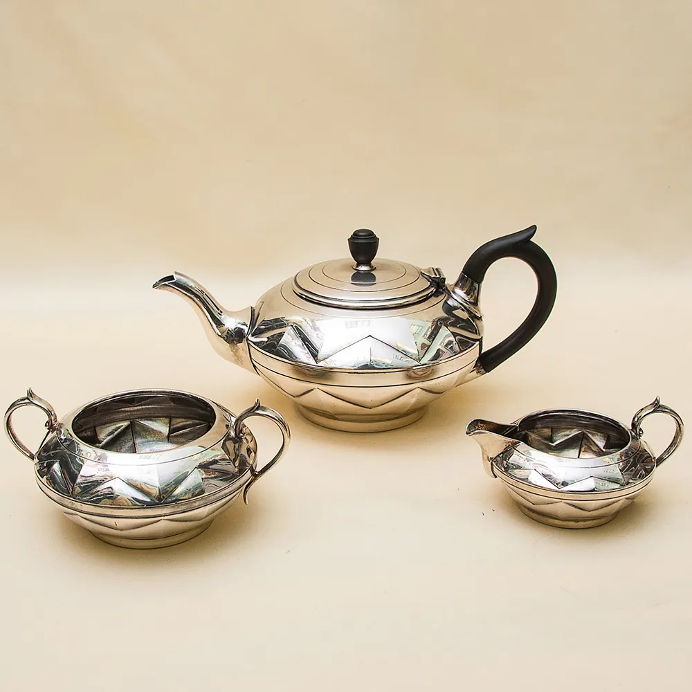 Набор для подачи Чая, АРТ ДЕКО, Silverplate William Hutton&Sons Англия, начало ХХ века.