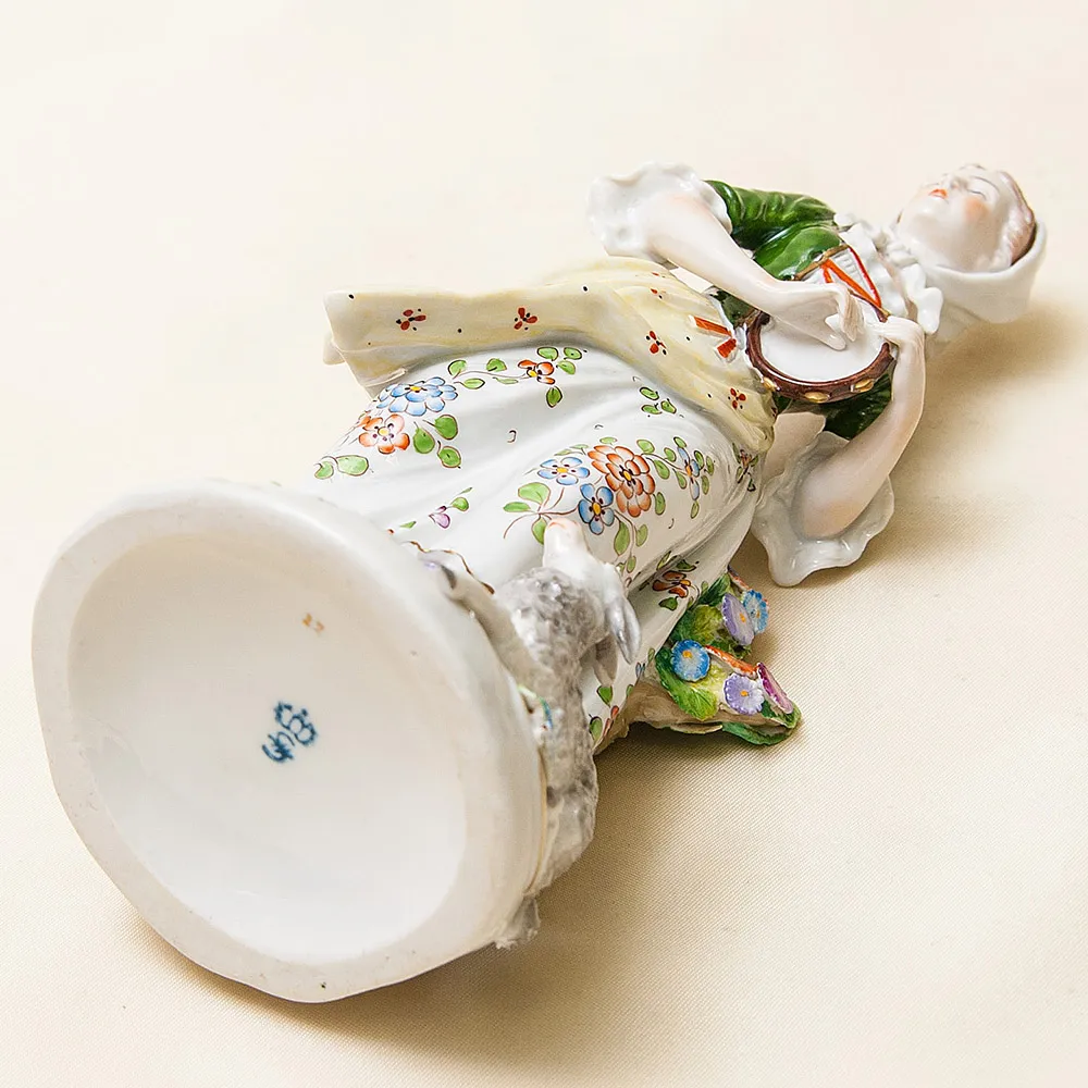 Коллекционная Фарфоровая Статуэтка «Весёлая Пастушка» Н-24см. SITZENDORF, Германия - 50гг..