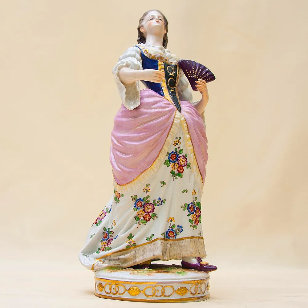 Большая! Фарфоровая статуэтка «Дама с веером» VOLKSTEDT  Германия -1915-1934 гг.