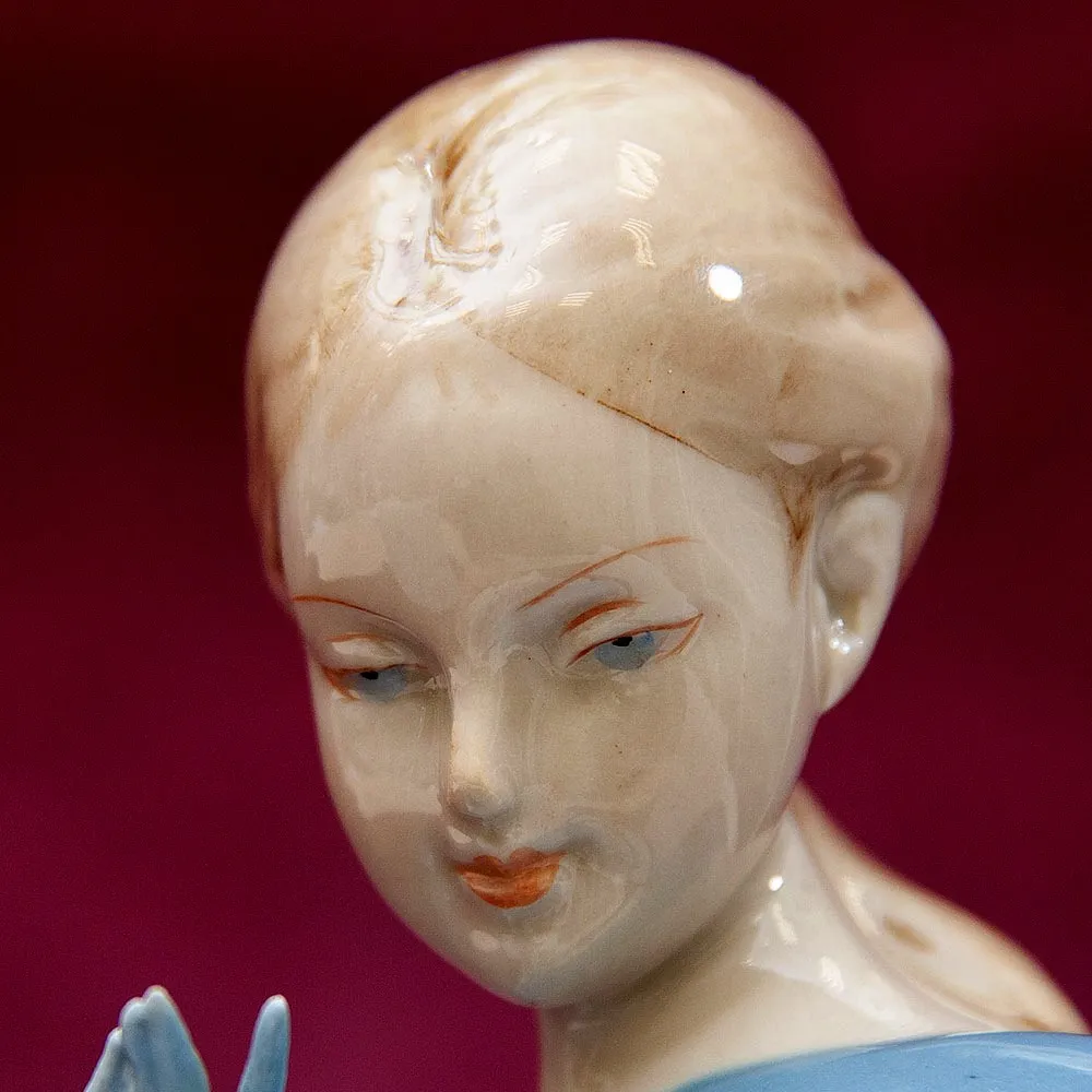 Коллекционная Статуэтка «Дама с Болонкой» Фарфор ROYAL DUX BOHEMIA -1970 год.