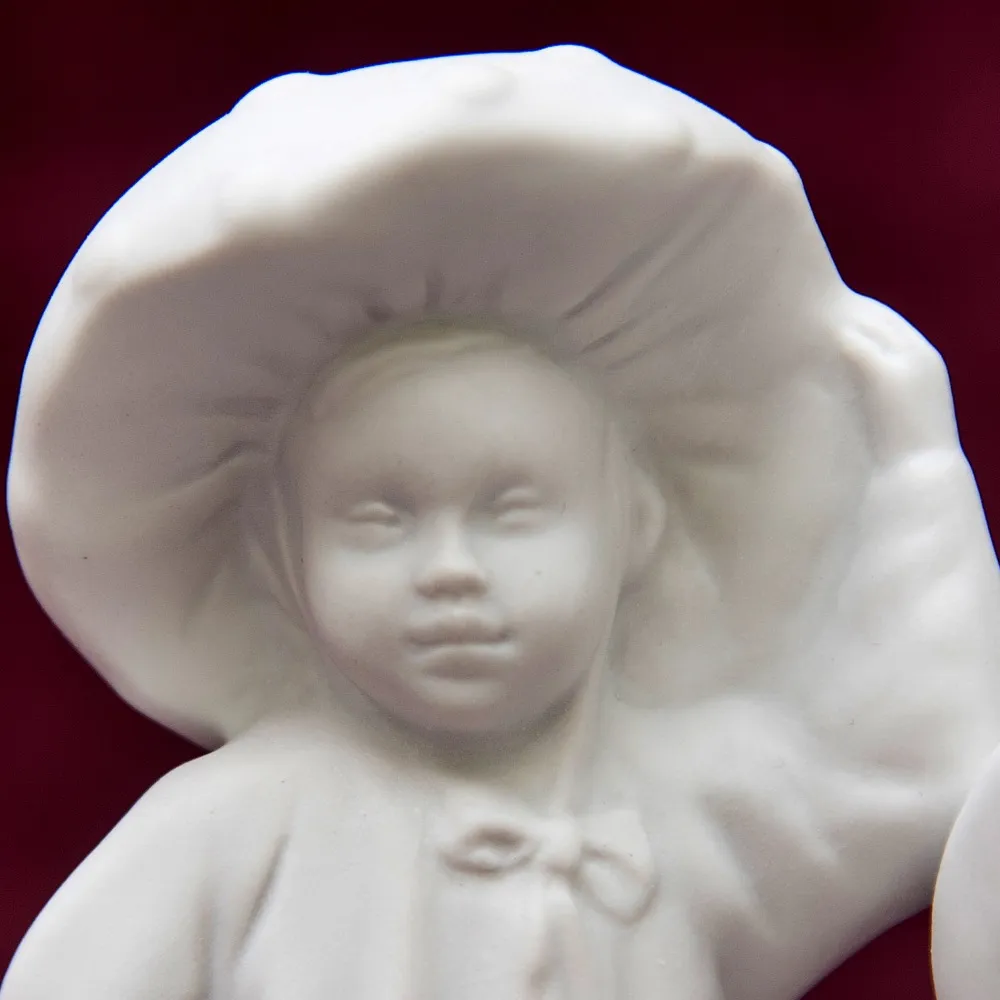 Коллекционная Авторская Статуэтка «Грибочки» из серии «Детский Утренник», фарфор ИФЗ, Россия.