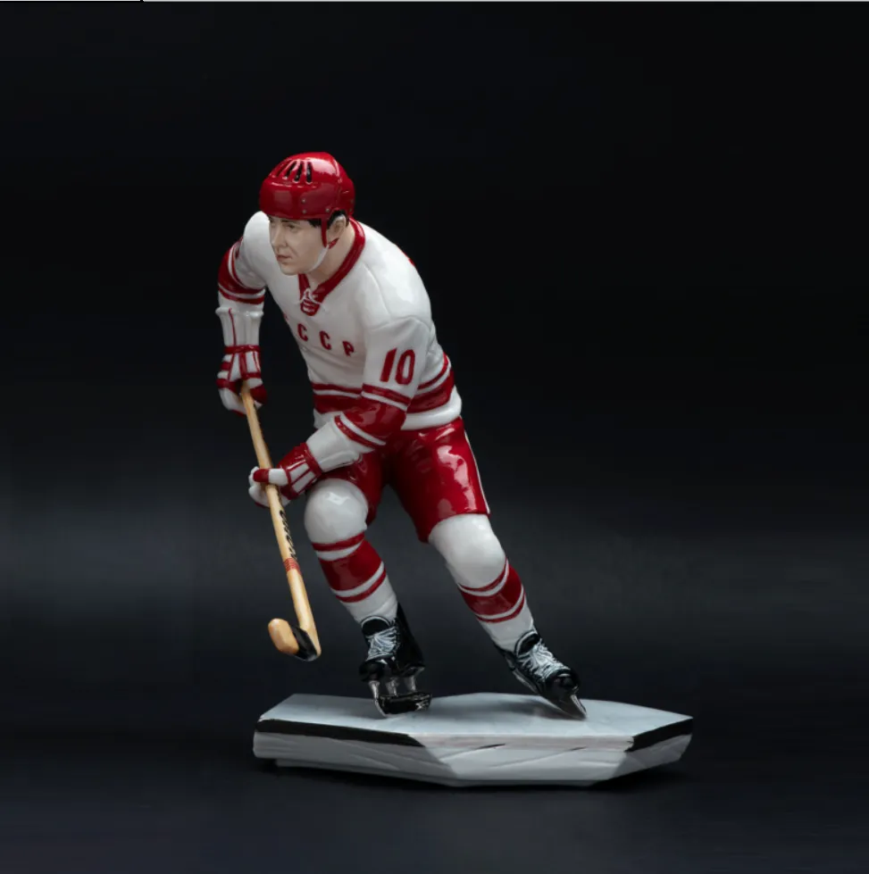 Коллекционная Авторская Статуэтка «Хоккеист СССР – Александр Мальцев №10», фарфор, Россия.