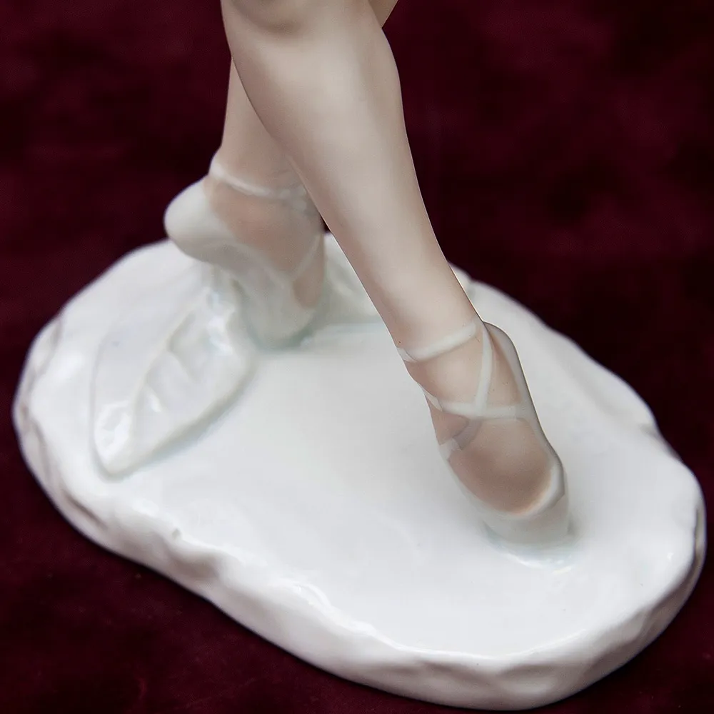 Большая Авторская Фарфоровая Статуэтка «БАЛЕРИНА» ROSENTHAL Германия -1954 год.