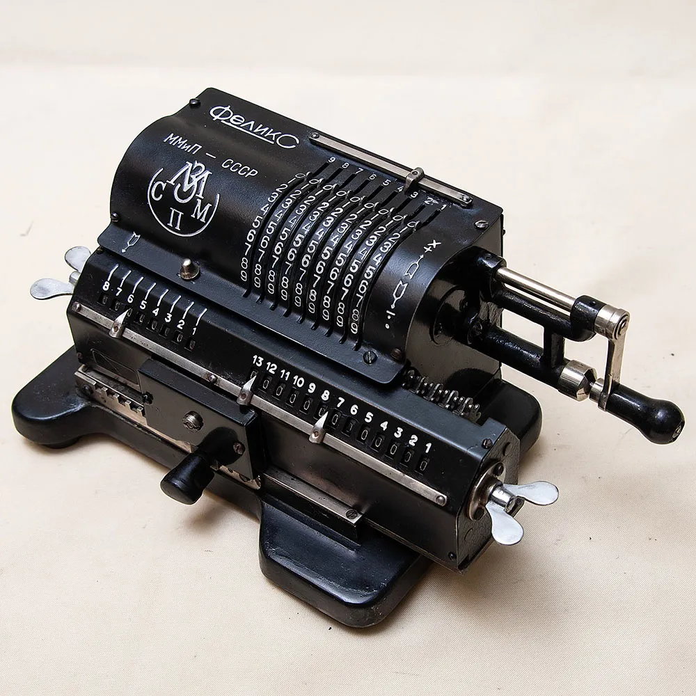 Винтажный Калькулятор - Арифмометр - Механическая Счётная Машинка «ФЕЛИКС».