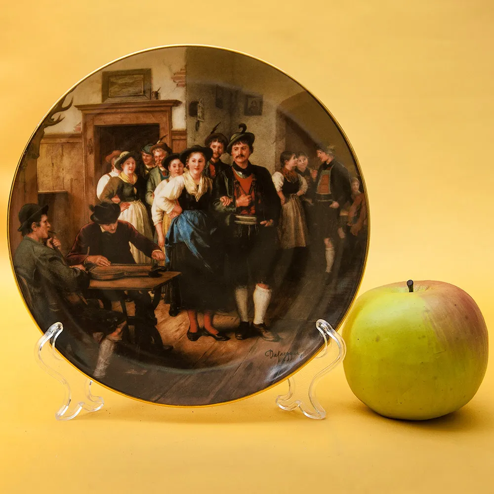 Коллекционная Тарелка «ТАНЦЫ» Фарфор, Lilien Porzallan, Австрия -1989 год.