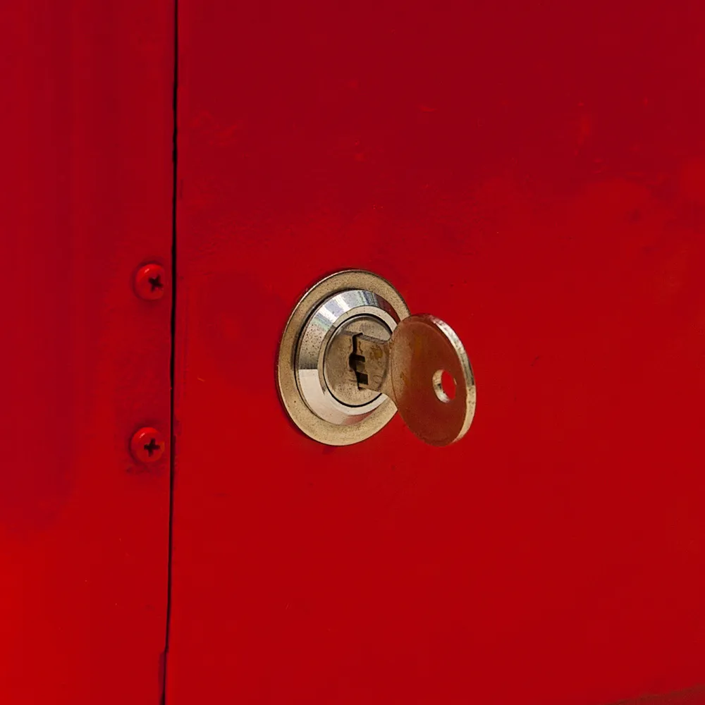 Редкость! Легендарный «Красный Почтовый Ящик» - «Почта СССР» образца 1965 года.