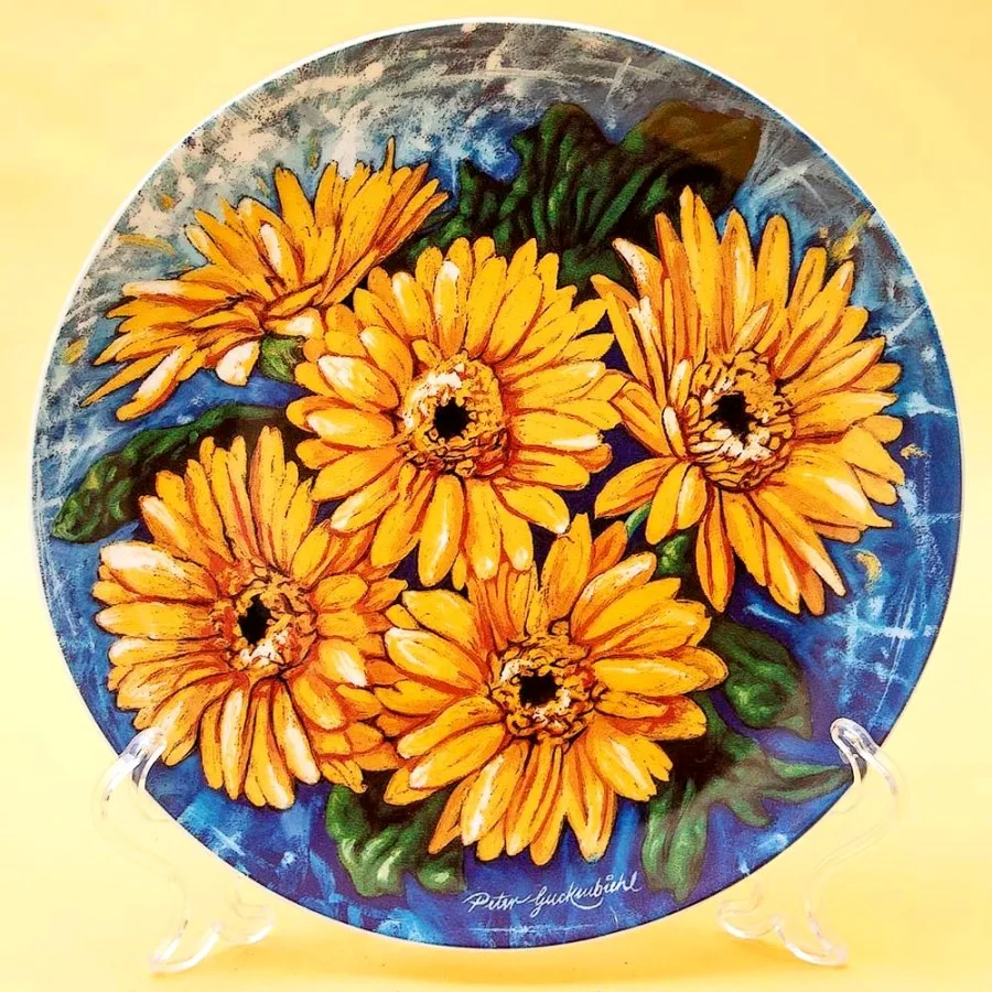 Коллекционная Тарелка «Герберы» Фарфор, Hutschenreuther, Германия -1997 год.