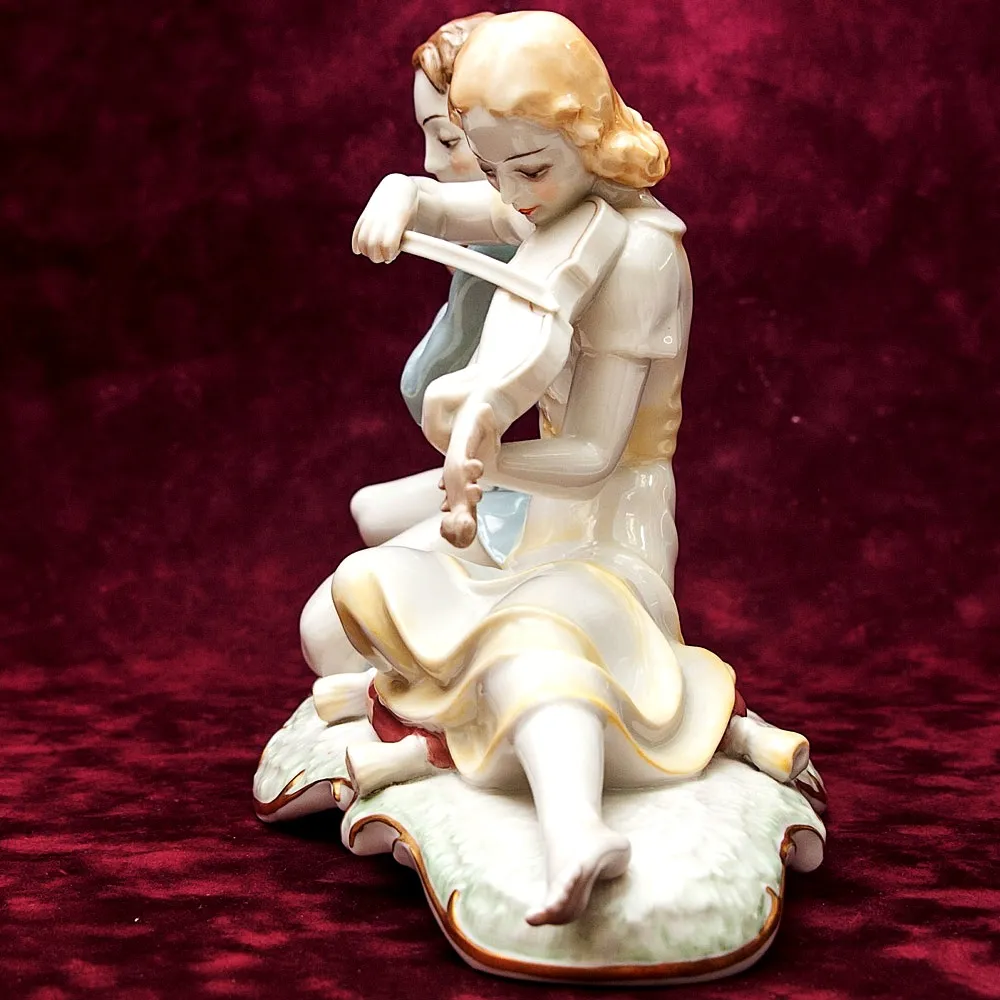 Авторская Фарфоровая статуэтка «СОНАТА, МУЗЫКАЛЬНЫЙ ДУЭТ» Hutschenreuther, Германия.