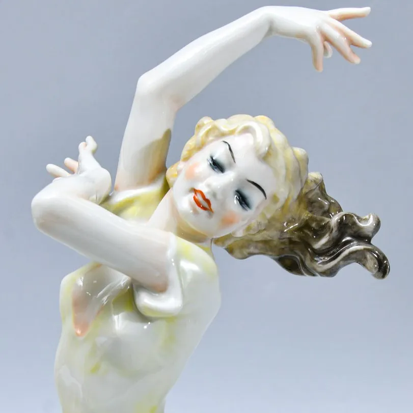 Авторская Коллекционная Статуэтка «ТАНЦОВЩИЦА - ТАНЕЦ», фарфор Hutschenreuther, Германия 1955-1968 годы.