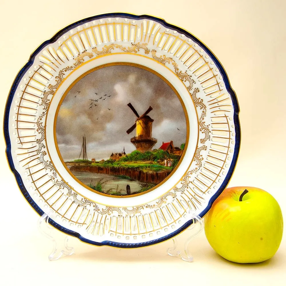 Коллекционная Фарфоровая Тарелка «Пейзаж с мельницей», Германия 80-е годы ХХ века.-копия