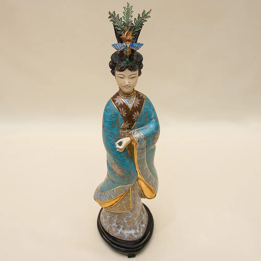 «Девушка в Кимоно» - Статуэтка в технике «Клуазоне» Китай 50 -е годы ХХ века Н - 37 см.