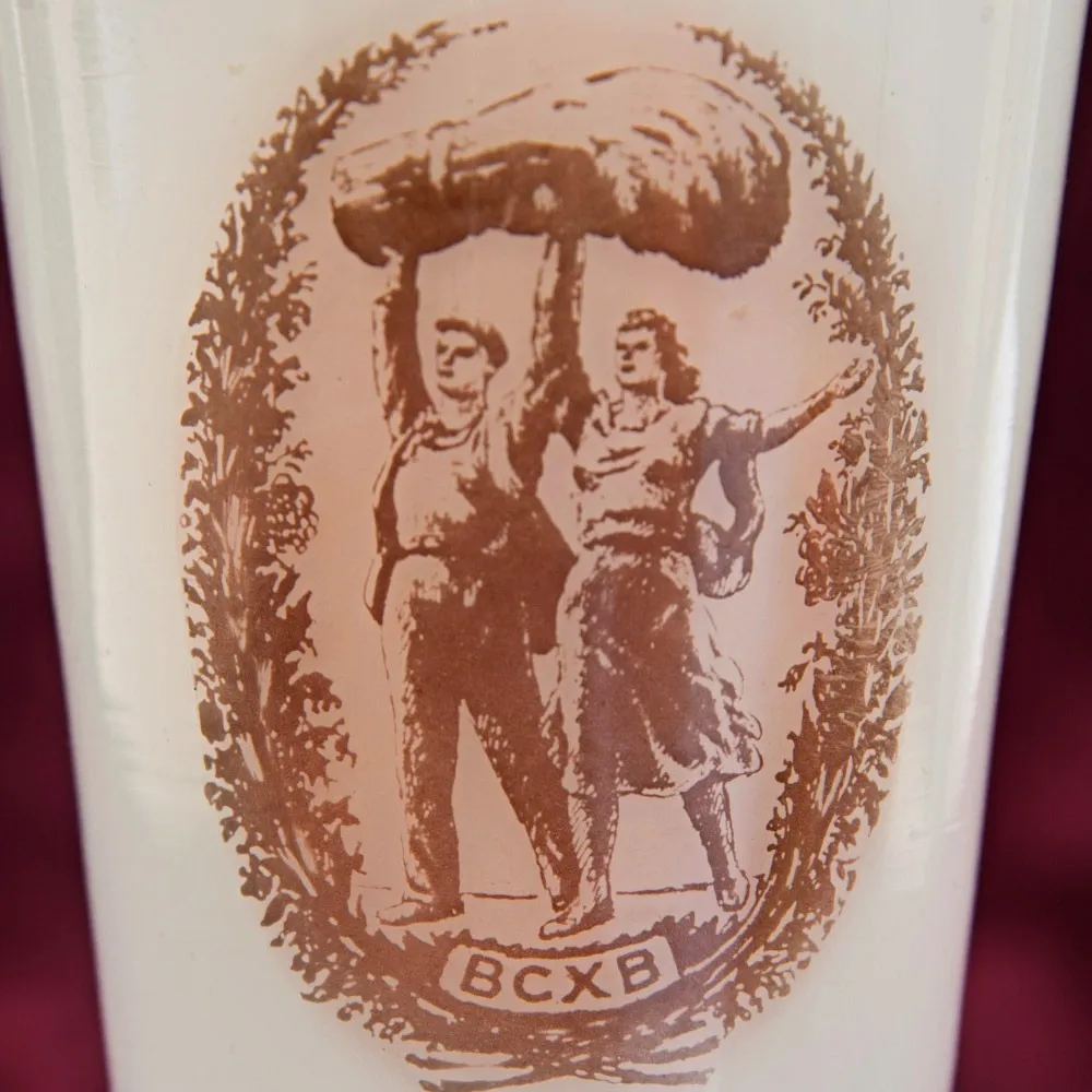 Агитационная Стеклянная Ваза «ВСХВ - Тракторист и Колхозница», Завод «Красный Май» СССР -1954 год.