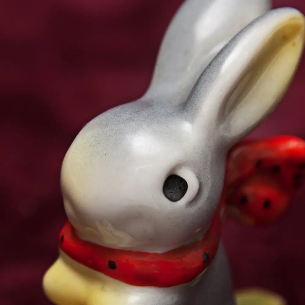 Коллекционная Фарфоровая Статуэтка «Зайчик на лыжах», Барановский ФЗ CCCР,  конец 50 -х годов.