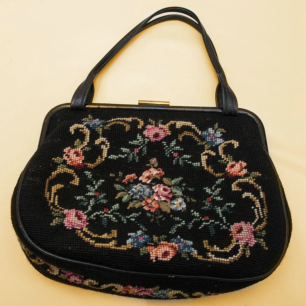 Винтажная Дамская Сумка из Тёмного Гобелена Западной Германии 60 -е годы ХХ века.
