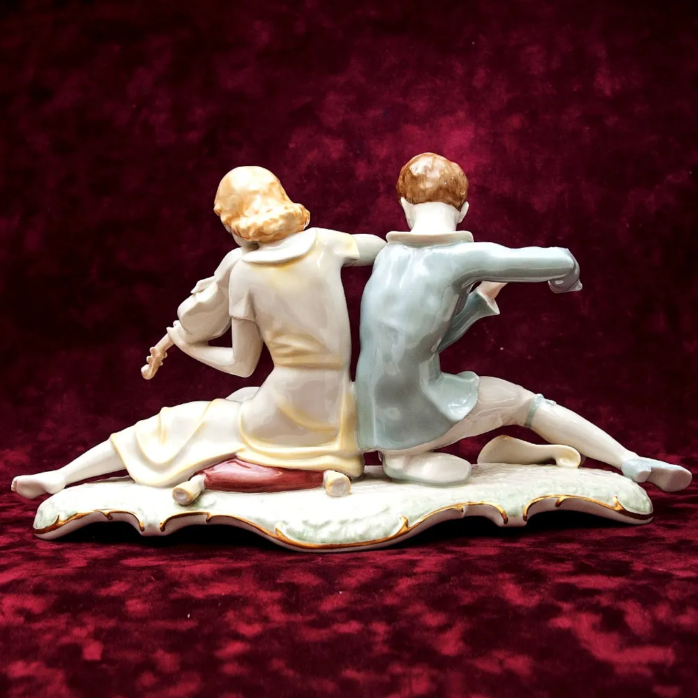 Авторская Фарфоровая статуэтка «СОНАТА, МУЗЫКАЛЬНЫЙ ДУЭТ» Hutschenreuther, Германия.