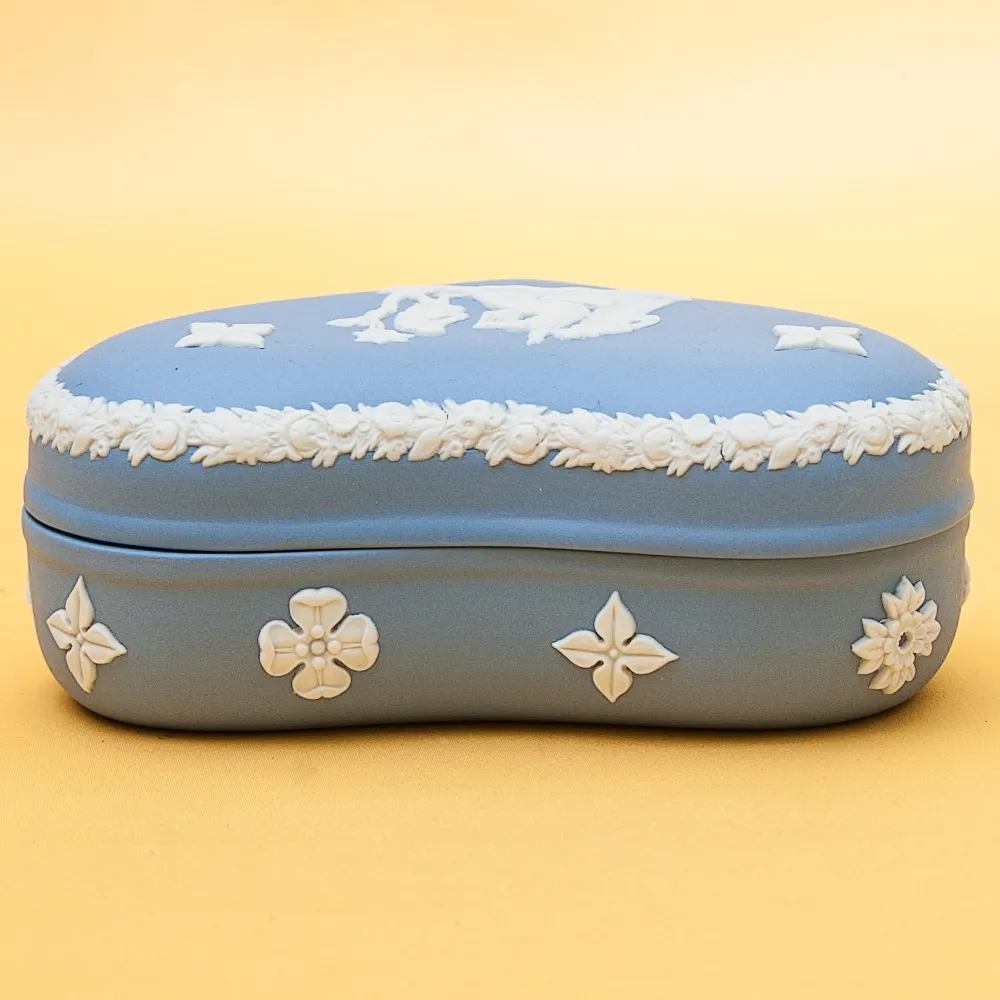 Шкатулка - Бонбоньерка «Атлантида» фарфор ВЕДЖВУД, WEDGWOOD, Англия -1977 год.