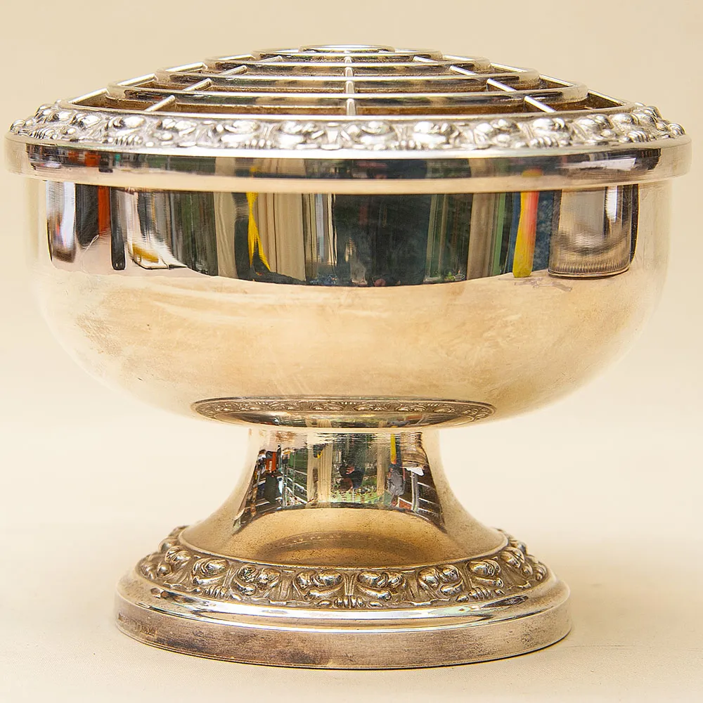 Антикварная Ваза для розовых бутонов «Rose Bowl», Silverplate, SHEFFIELD Англия - первая половина ХХ века.