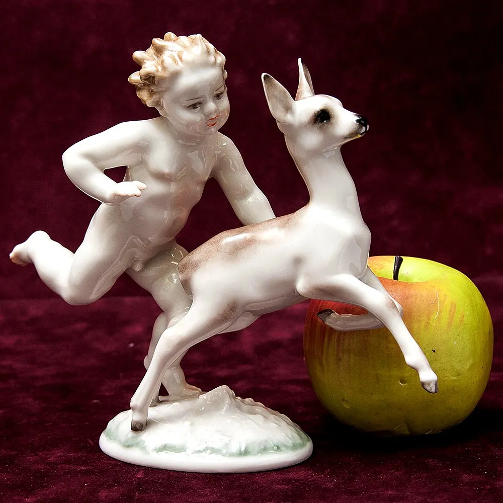 Редкая Фарфоровая Статуэтка «Путти с Олененком», Hutschenreuther,  Германия -1948 год.