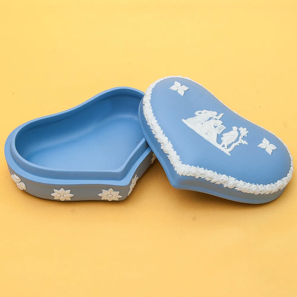 Шкатулка - Бонбоньерка «Атлантида» фарфор ВЕДЖВУД, WEDGWOOD, Англия -1977 год.