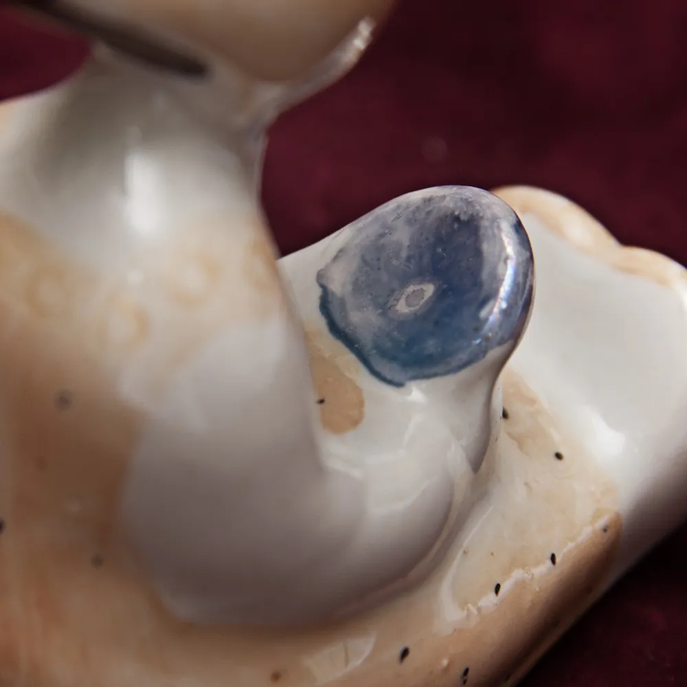 Авторская Фарфоровая статуэтка «Девочка с зеркалом», СССР Сысертский фарфоровый завод, 1960 - 1977 гг.