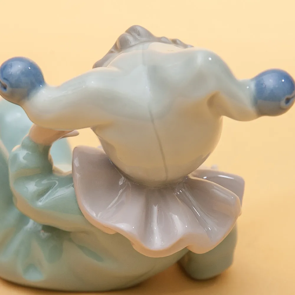 Фарфоровая статуэтка «Маленький Клоун - JANGLES». NAO by Lladro, Испания - 1988 год.