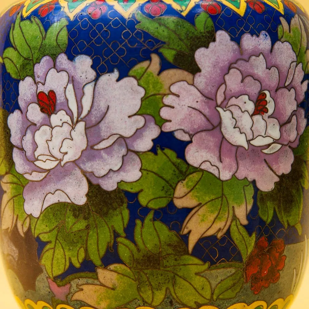 Редкость! Ваза «Королевские ПИОНЫ» в технике « Клуазоне» Н -26см.  Китай 50 -е годы ХХ века