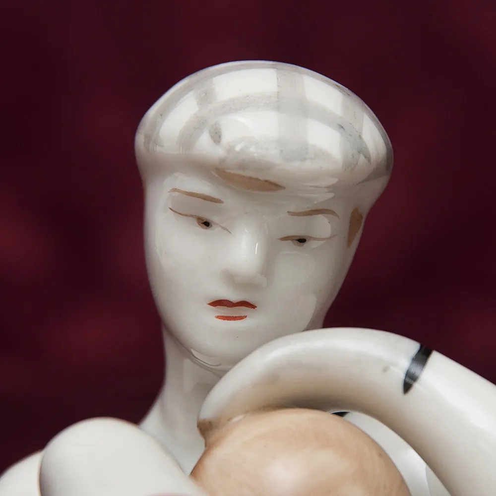 Коллекционная Фарфоровая статуэтка «Футбольный вратарь», СССР Полонне ЗХК. 