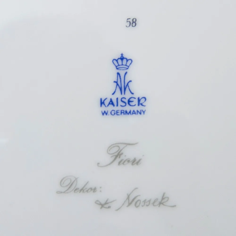 Коллекционная Авторская  Тарелка - Блюдо «Цветы» Фарфор KAISER Германия.