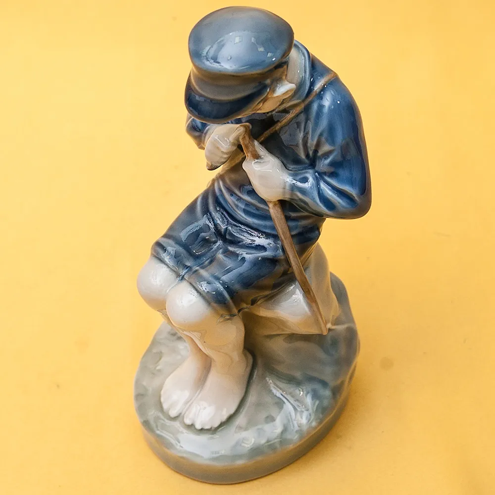 Фарфоровая Статуэтка «Мальчик - Пастух» ROYAL COPENHAGEN,  Дания, 50 -е годы ХХ века.