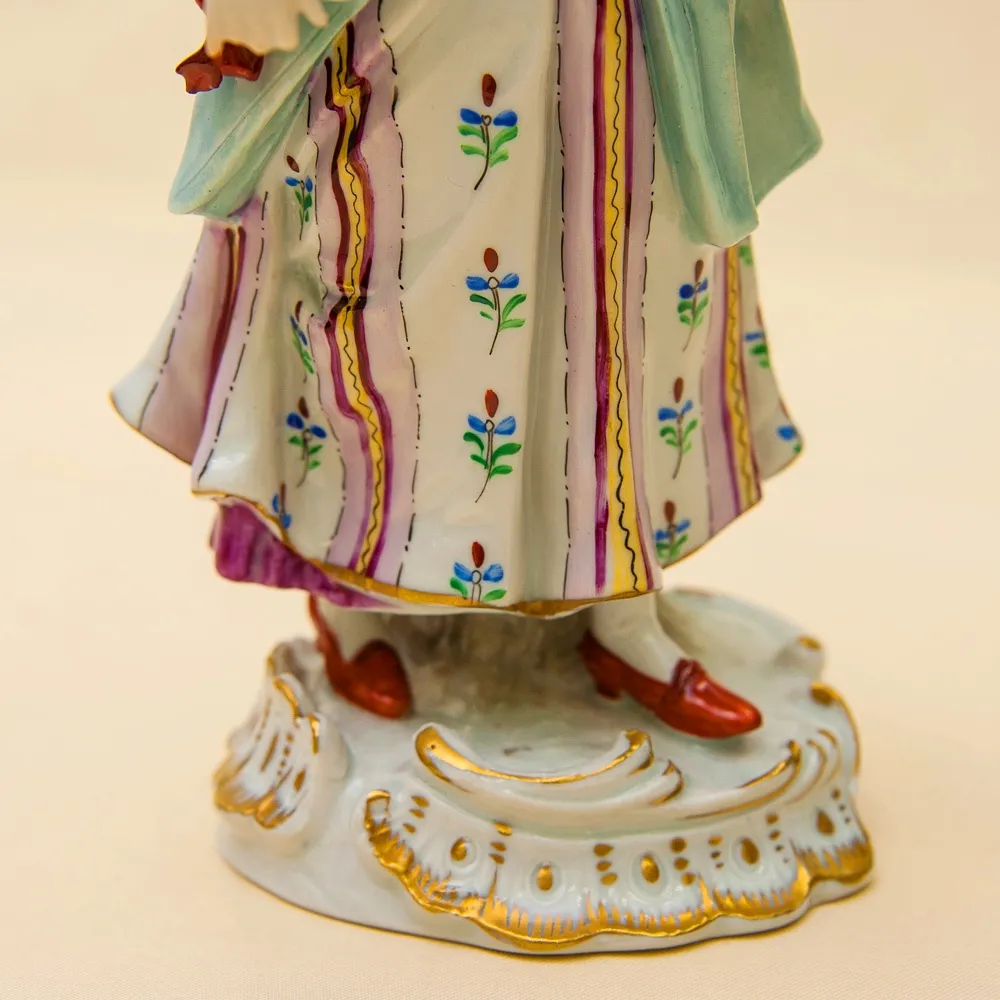 Редкость!!! Фарфоровая Статуэтка «Девушка с гусем» Н-23,5см. SITZENDORF  Германия