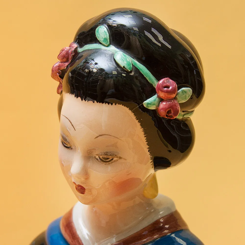 Большая Интерьерная Фаянсовая Статуэтка «Девушка с лютней», CIA MANNA Италия 50-е годы.